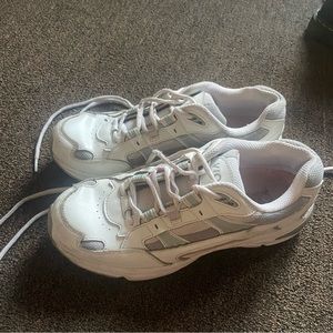 Vionic “Dad” Sneaker